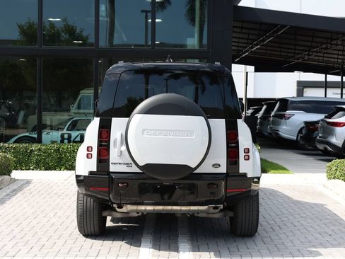 Used 2023 Land Rover Defender 110 X-Dynamic SE AWD/4WD image 6