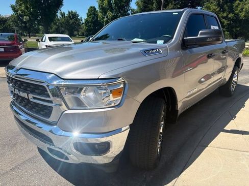 Used 2024 RAM 1500 Big Horn AWD/4WD image 3