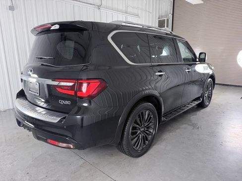 Certified 2023 INFINITI QX80 Sensory w/ Cargo Package AWD/4WD image 4