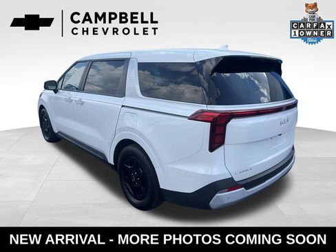 Used 2025 Kia Carnival FWD image 3