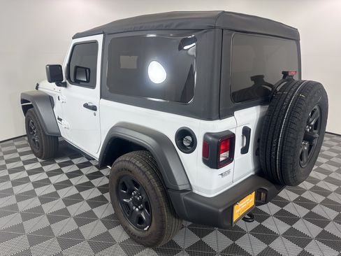 Certified 2026 Jeep Wrangler Sport AWD/4WD image 3