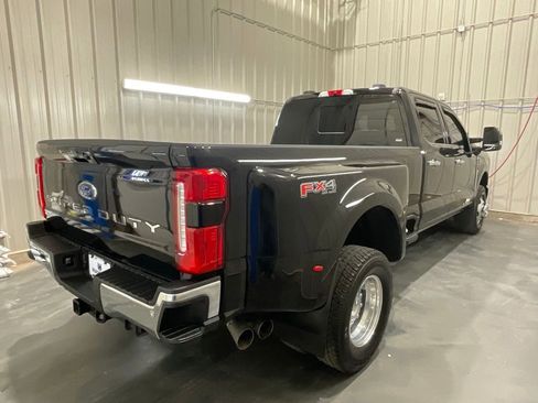 Used 2025 Ford F350 Lariat w/ Lariat Ultimate Package AWD/4WD image 29