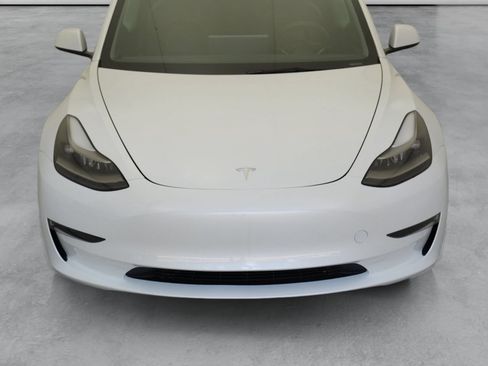 Used 2023 Tesla Model 3 Standard Range RWD image 37