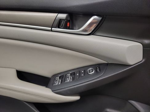 Used 2019 Honda Accord Hybrid image 27
