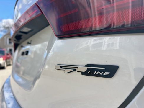 Certified 2023 Kia Forte GT-Line image 9
