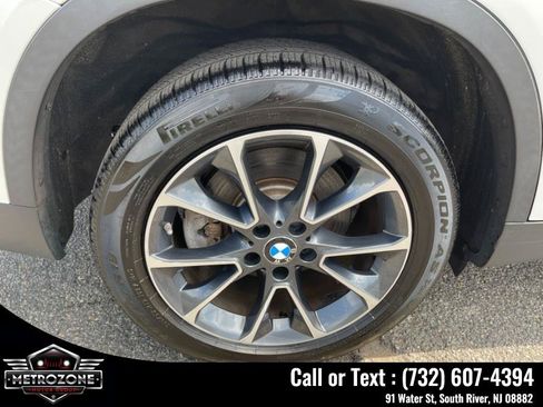 Used 2017 BMW X5 xDrive50i w/ Executive Package AWD/4WD image 36