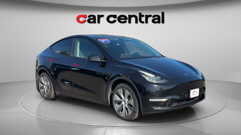 Used 2022 Tesla Model Y Long Range AWD/4WD image 7