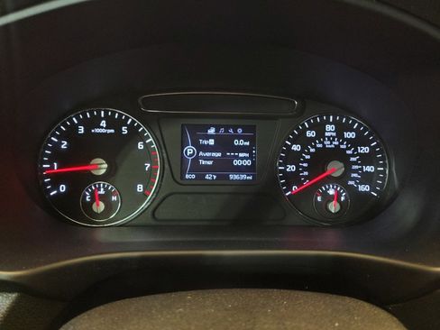 Used 2016 Kia Sorento FWD image 23