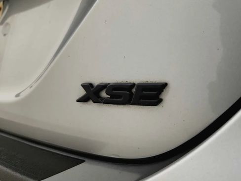 Used 2021 Toyota Camry XSE w/ Navigation Package image 17