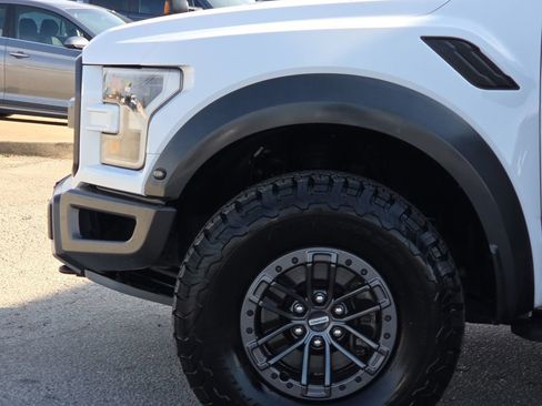 Used 2019 Ford F150 Raptor w/ Equipment Group 802A Luxury image 5