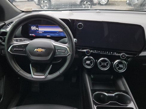 Used 2024 Chevrolet Blazer EV LT AWD/4WD image 19