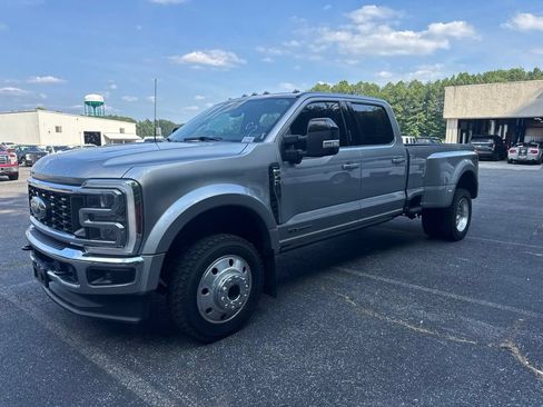 Used 2024 Ford F450 Lariat w/ Snow Plow/Camper Package AWD/4WD image 3