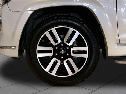 Used 2018 Toyota 4Runner Limited RWD image 10