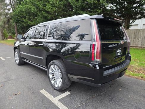 Used 2016 Cadillac Escalade ESV Platinum image 4