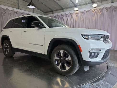 Used 2024 Jeep Grand Cherokee Limited 4xe AWD/4WD image 10