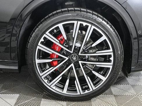 New 2025 Maserati Grecale Trofeo image 38