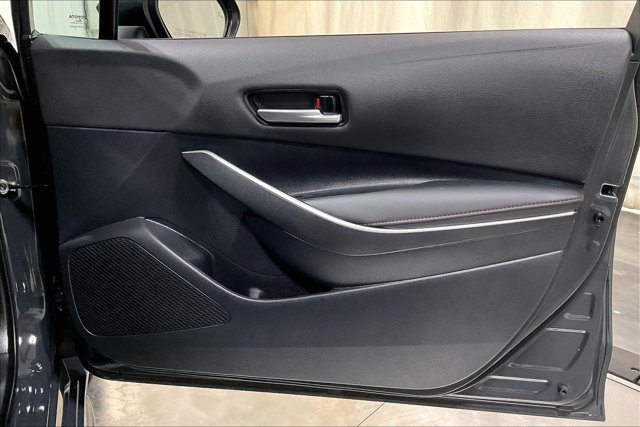 Certified 2025 Toyota Corolla SE w/ SE Premium Package FWD image 25