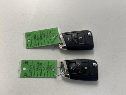 Used 2021 Volkswagen GTI SE image 37