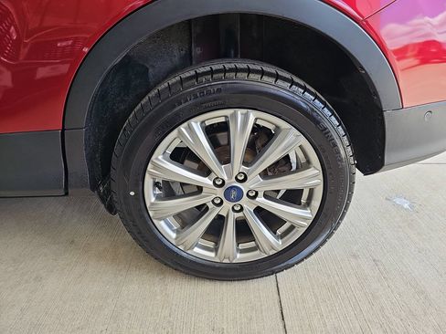 Used 2018 Ford Escape Titanium AWD/4WD image 40