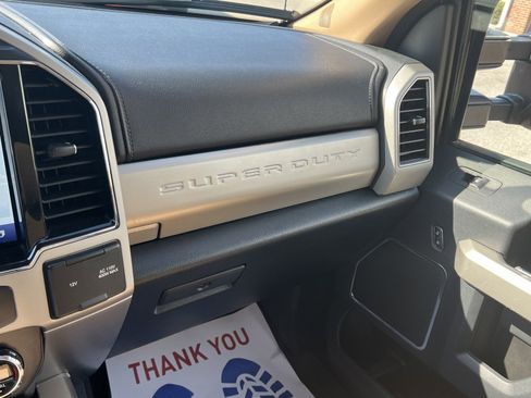 Used 2022 Ford F250 Lariat w/ Chrome Package AWD/4WD image 28