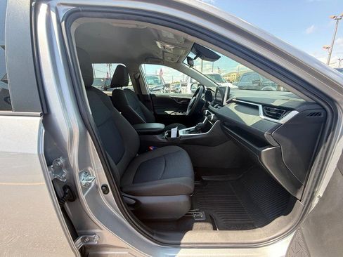 Used 2023 Toyota RAV4 LE AWD/4WD image 13