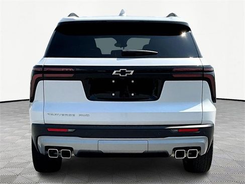 New 2025 Chevrolet Traverse LT w/ Driver Confidence Package image 5