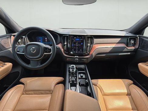 Used 2023 Volvo XC60 B5 Ultimate w/ Climate Package AWD/4WD image 20