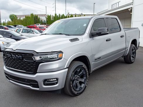 Used 2025 RAM 1500 Big Horn AWD/4WD image 6