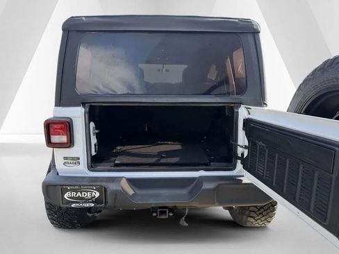 Used 2022 Jeep Wrangler Unlimited Sport S image 34