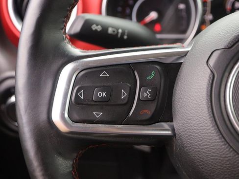 Used 2018 Jeep Wrangler Unlimited Rubicon AWD/4WD image 11