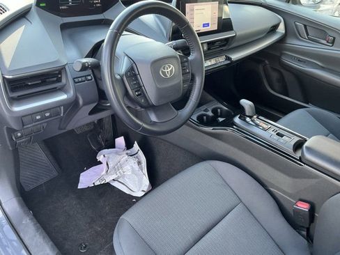 Used 2023 Toyota Prius LE image 14