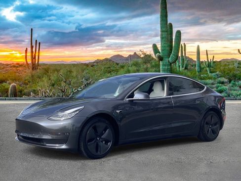Used 2020 Tesla Model 3 Long Range AWD/4WD image 7