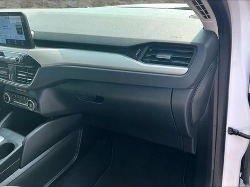 Used 2021 Ford Escape SE w/ Cold Weather Package AWD/4WD image 25