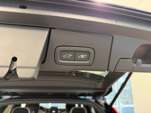 New 2026 Volvo XC60 T8 Plus w/ Protection Package Premier image 31