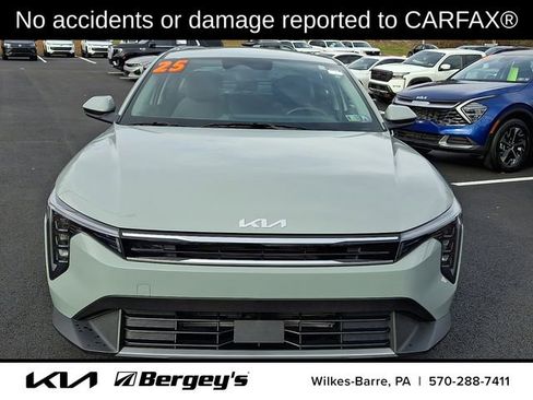 Certified 2025 Kia K4 EX image 2