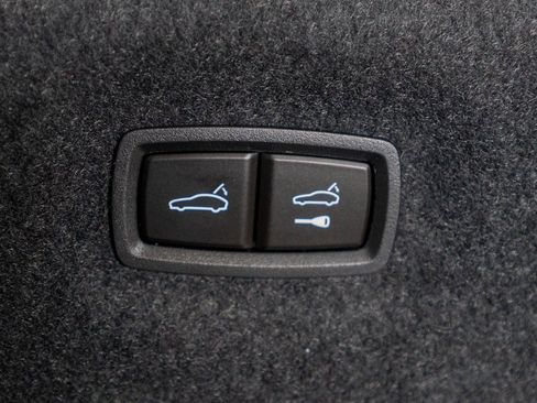 New 2025 Porsche Taycan image 46