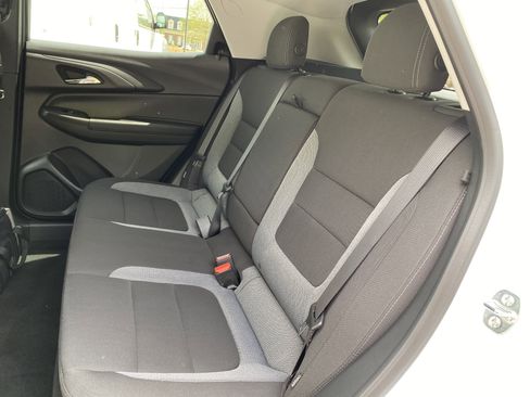 Used 2026 Chevrolet TrailBlazer LT w/ Convenience Package FWD image 35