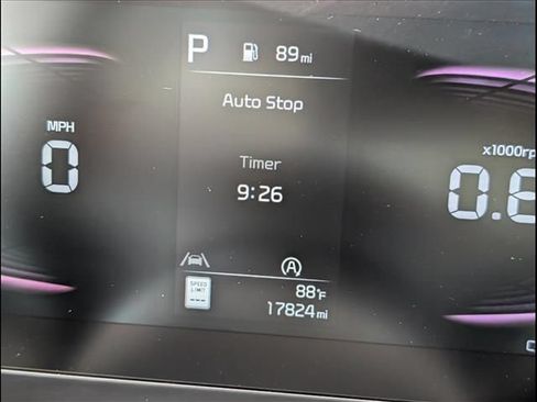 Used 2025 Kia Sportage LX AWD/4WD image 21