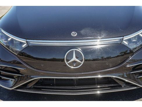 Used 2023 Mercedes-Benz EQS 580 4MATIC Sedan image 7