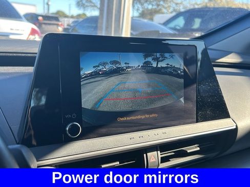 Used 2024 Toyota Prius LE image 12