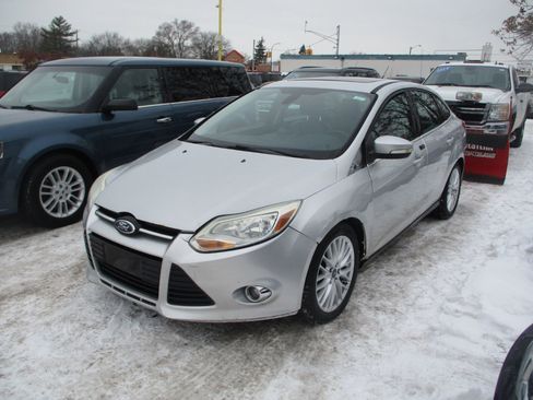 Used 2012 Ford Focus SEL image 3