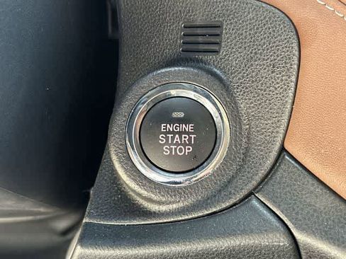 Used 2020 Subaru Outback Touring w/ Popular Package #2 image 11