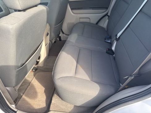 Used 2009 Ford Escape XLT AWD/4WD image 11