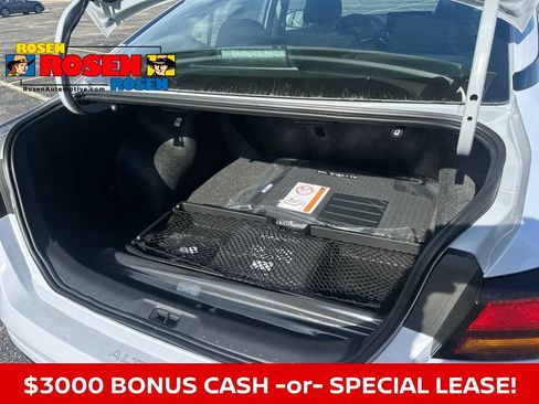 New 2025 Nissan Altima 2.5 SR w/ SR Premium Package image 35
