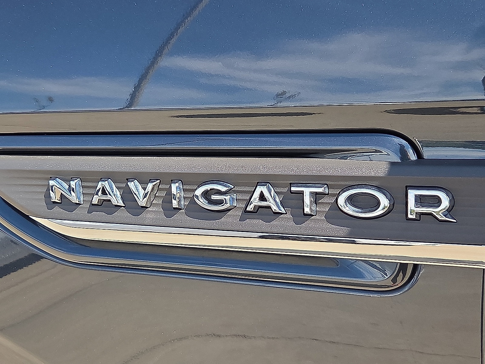 Used 2024 Lincoln Navigator Reserve AWD/4WD image 9