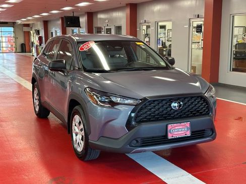 Certified 2024 Toyota Corolla Cross L FWD image 2