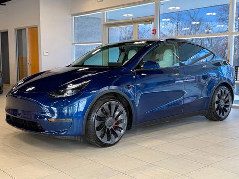 Used 2021 Tesla Model Y Performance image 4