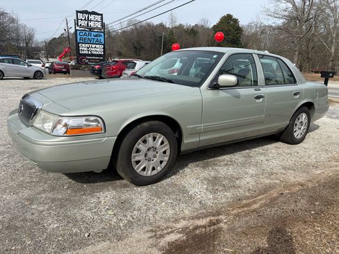 Used 2005 Mercury Grand Marquis GS image 6
