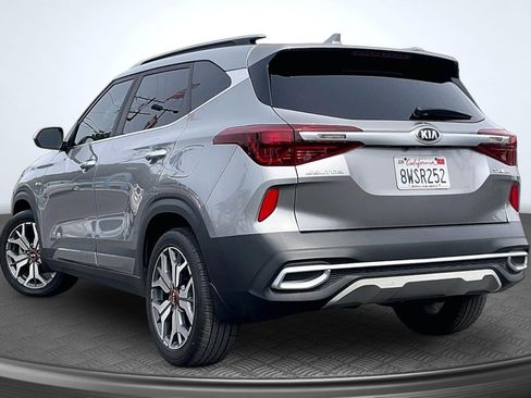 Used 2021 Kia Seltos SX image 2