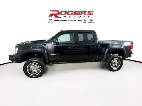 Used 2013 GMC Sierra 1500 SLT w/ SLT Convenience Package AWD/4WD image 4